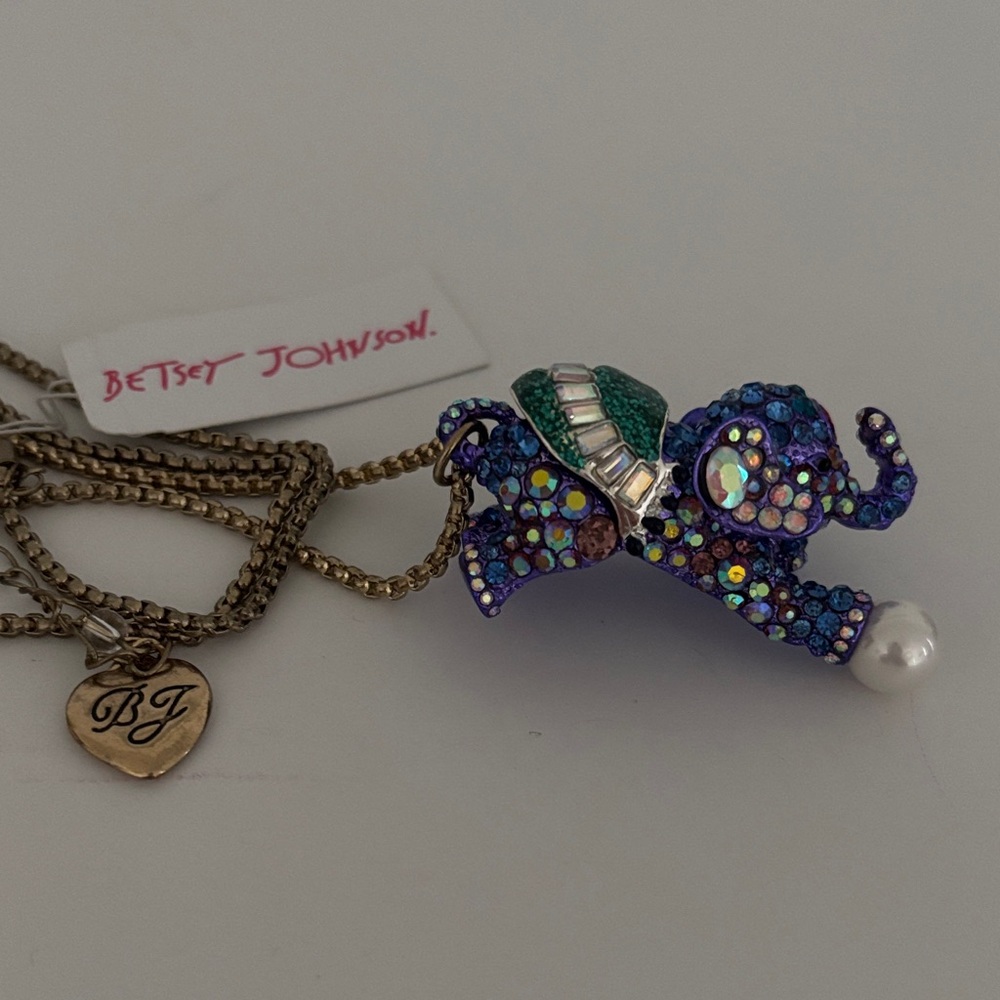 Betsey Johnson Elephant Pendant Necklace